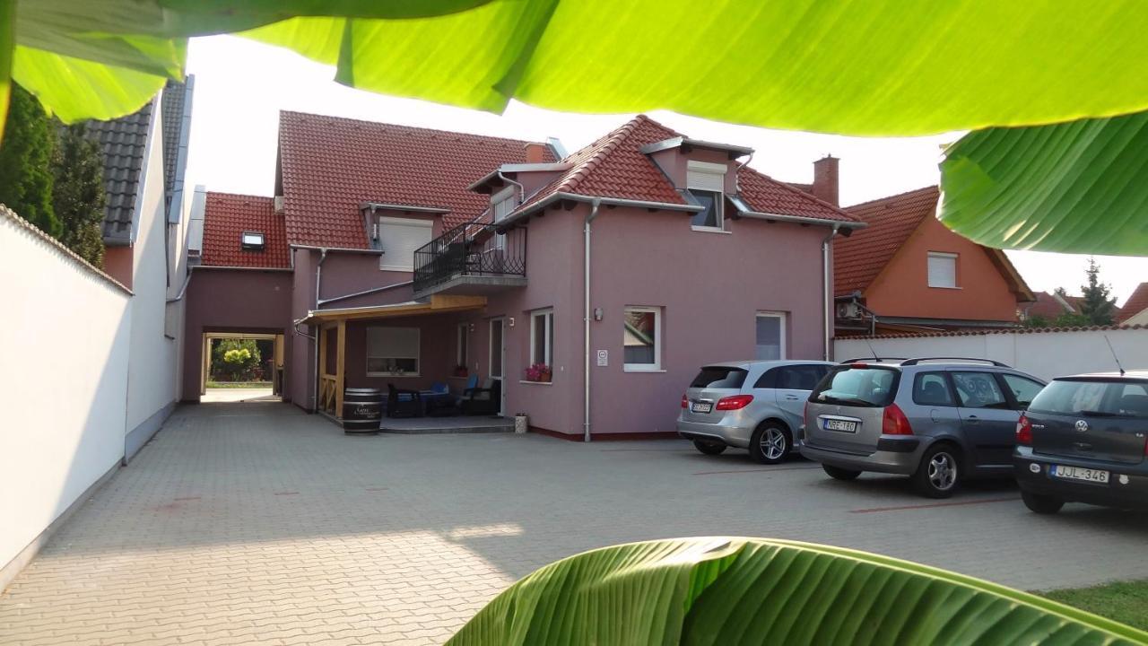 Gere Art&Exclusive Apartments Harkány Extérieur photo